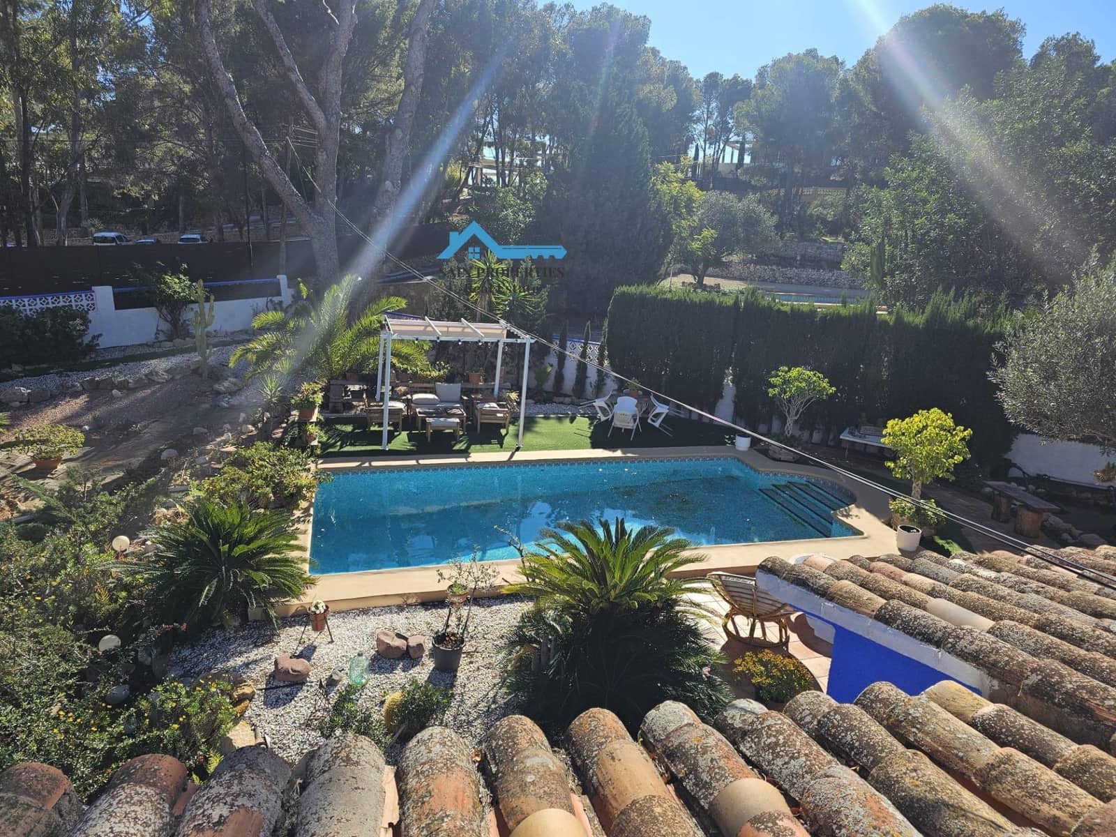 4 sypialnia Willa na sprzedaż w Altea z basenem garażem - 599 000 € (Ref: 9406814)