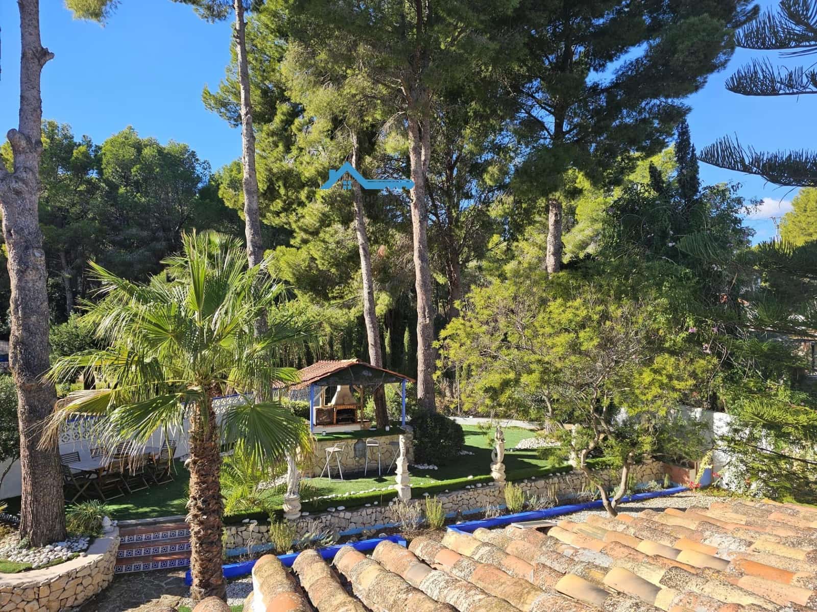 4 sypialnia Willa na sprzedaż w Altea z basenem garażem - 599 000 € (Ref: 9406814)