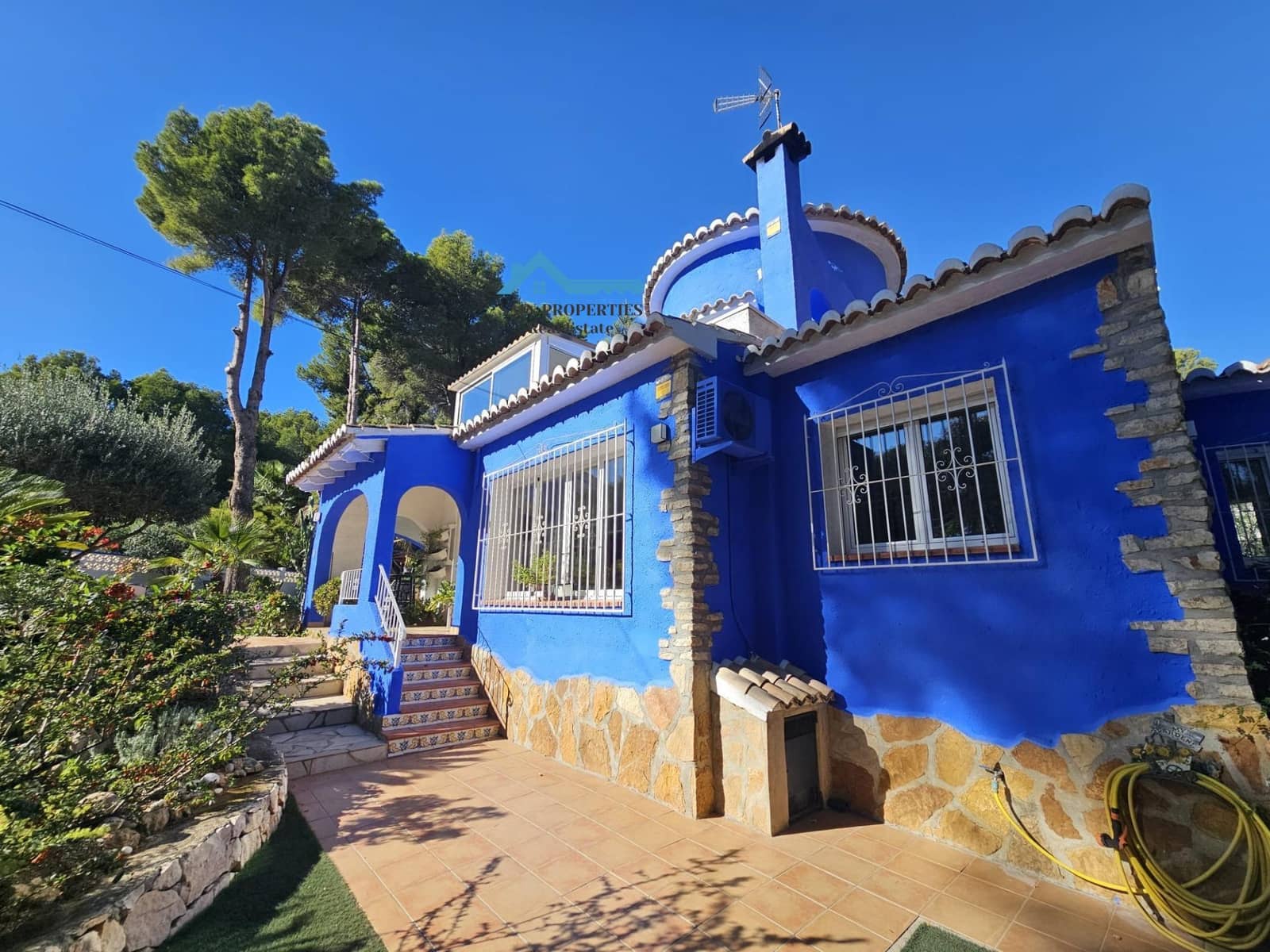 4 sypialnia Willa na sprzedaż w Altea z basenem garażem - 599 000 € (Ref: 9406814)