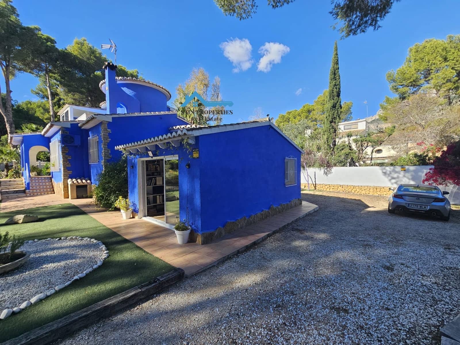 4 sypialnia Willa na sprzedaż w Altea z basenem garażem - 599 000 € (Ref: 9406814)