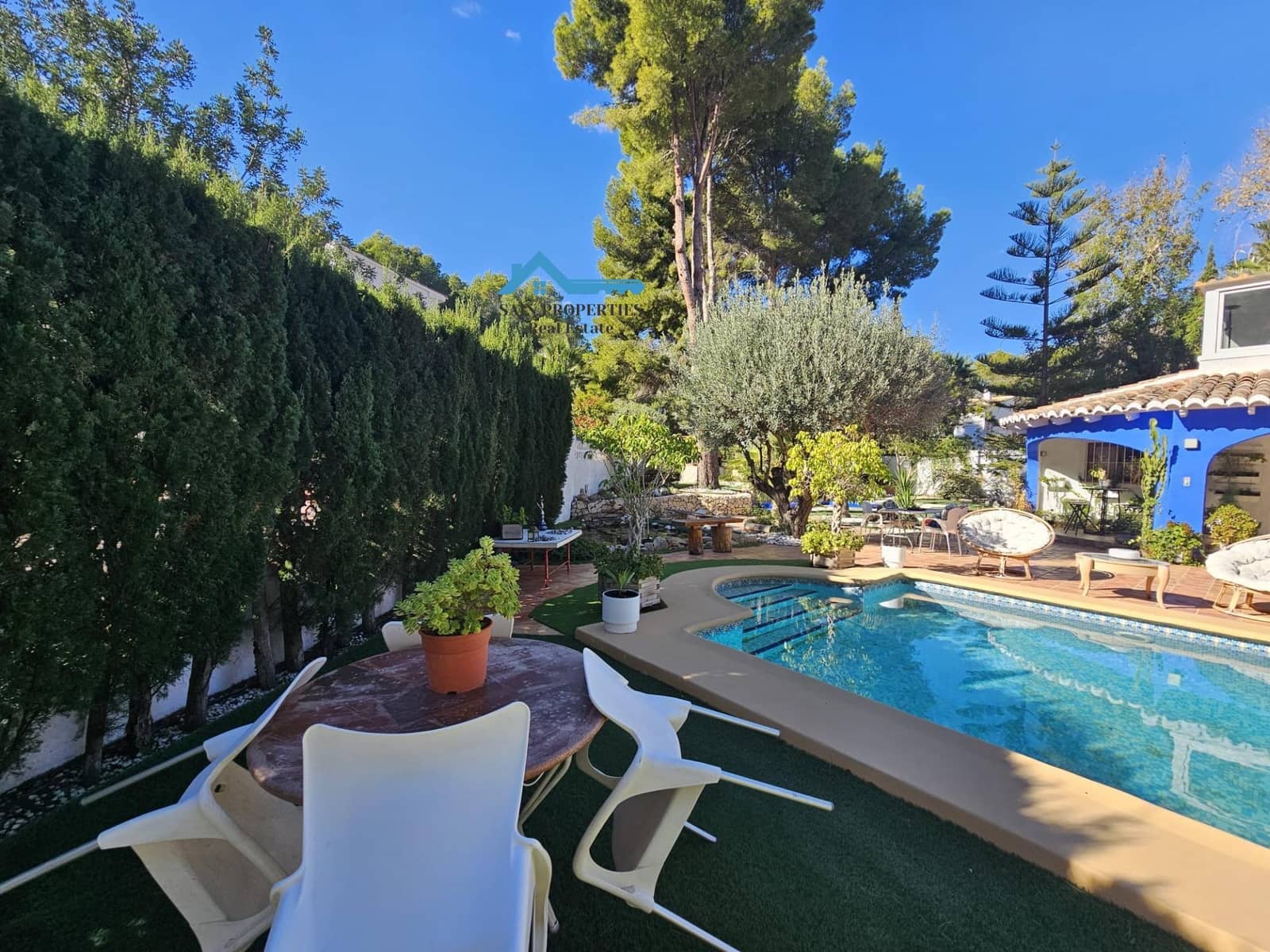 4 sypialnia Willa na sprzedaż w Altea z basenem garażem - 599 000 € (Ref: 9406814)