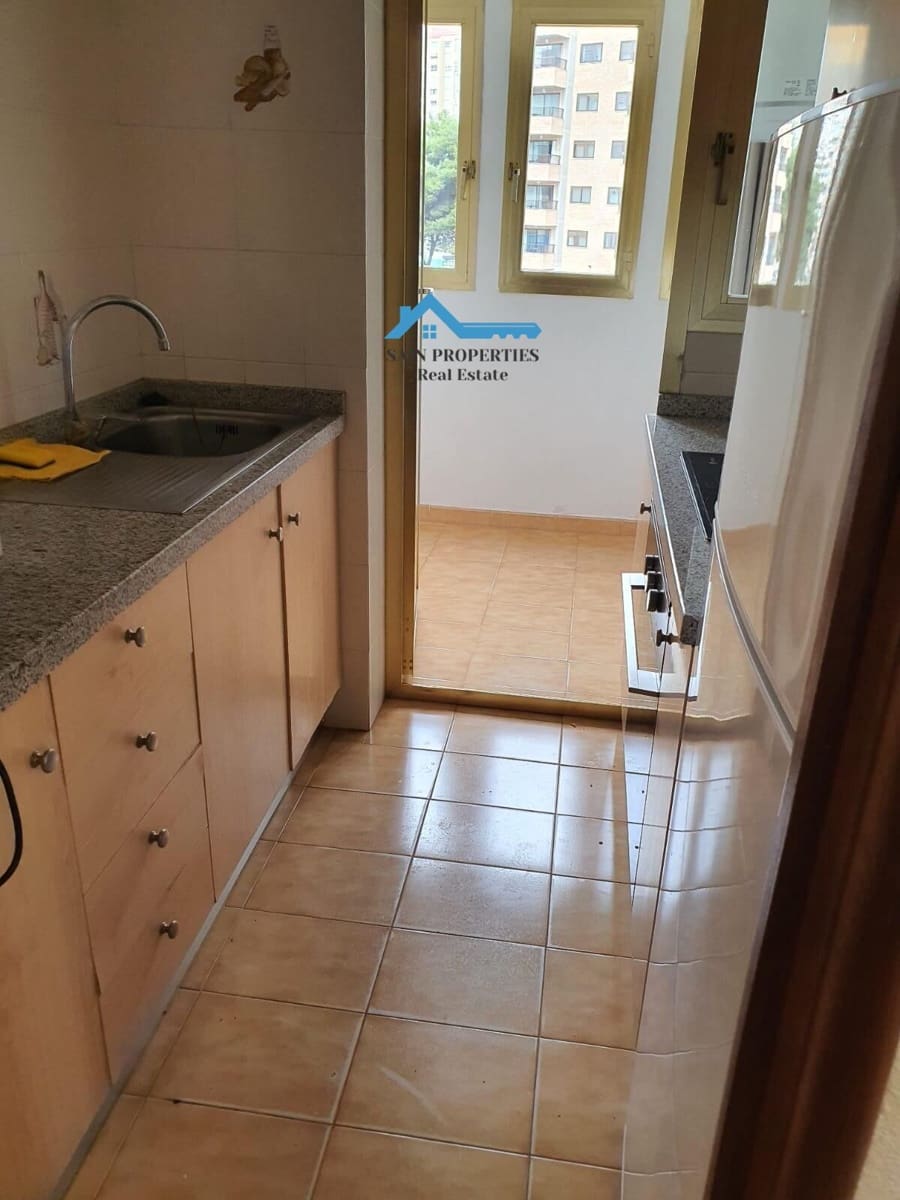 2 sovrum Lägenhet till salu i Benidorm med pool - 210 000 € (Ref: 9414069)