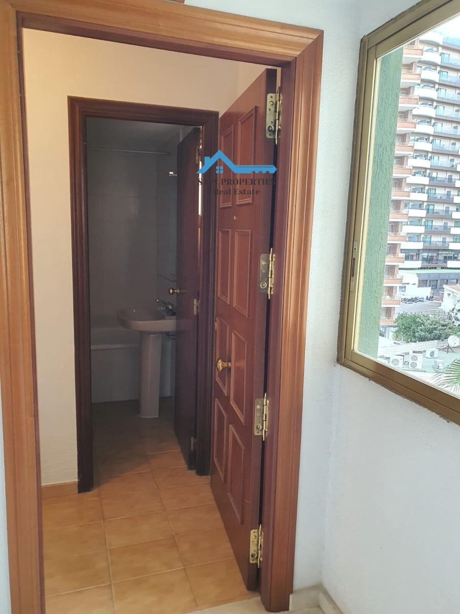 2 sovrum Lägenhet till salu i Benidorm med pool - 210 000 € (Ref: 9414069)