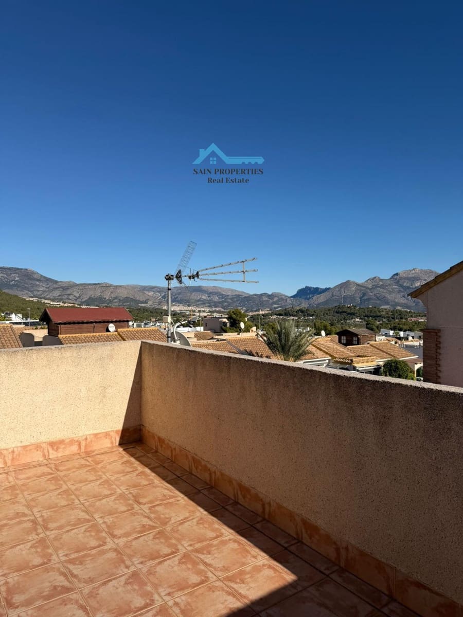 3 makuuhuone Huvila myytävänä paikassa Polop mukana uima-altaan - 280 000 € (Ref: 9419680)