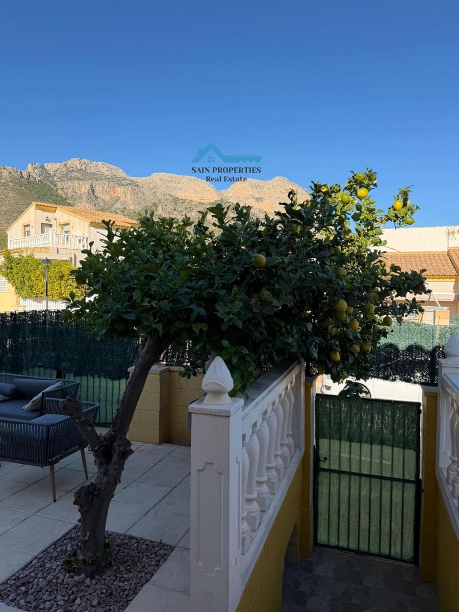 3 makuuhuone Huvila myytävänä paikassa Polop mukana uima-altaan - 280 000 € (Ref: 9419680)