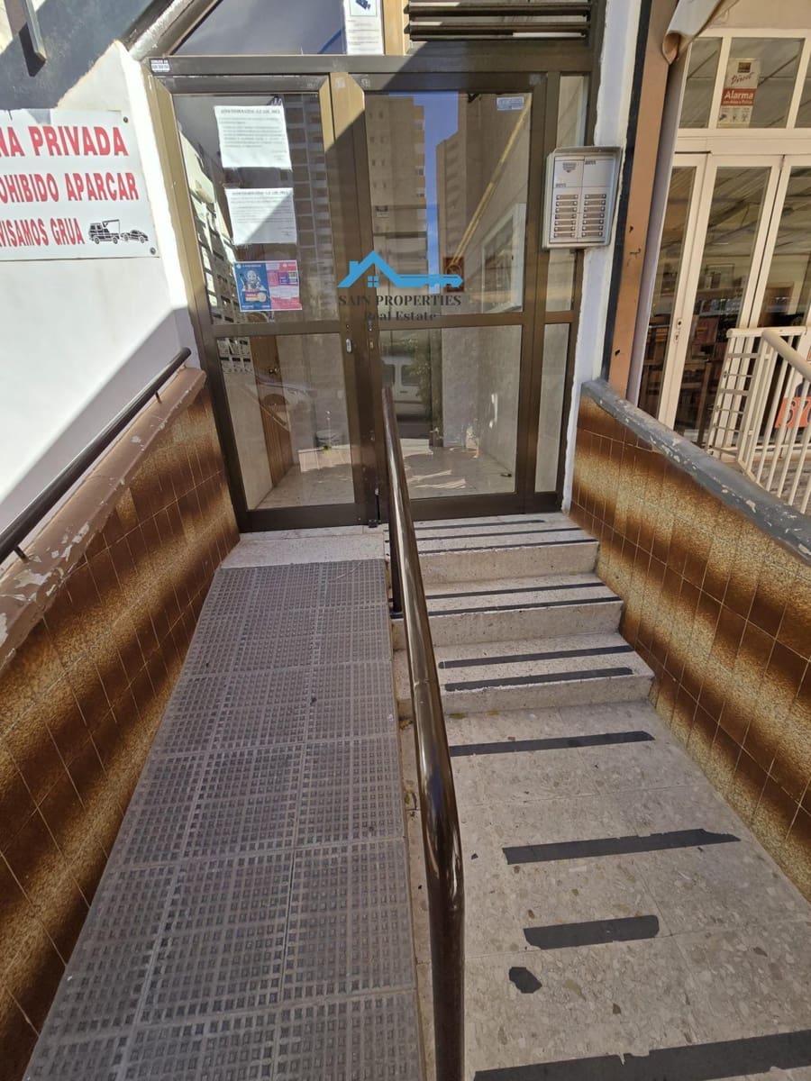 Piso de 1 habitación en Benidorm en venta - 170.000 € (Ref: 9427162)