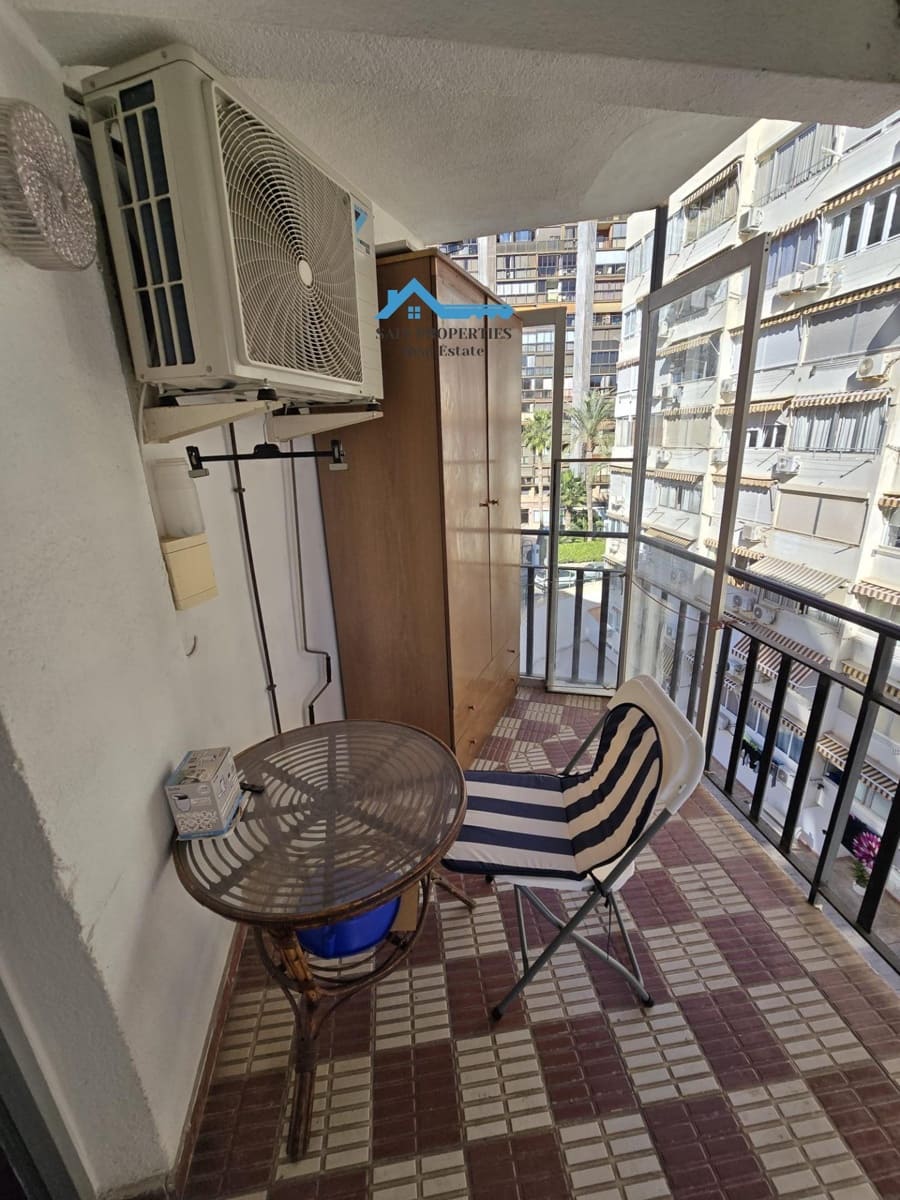 Piso de 1 habitación en Benidorm en venta - 170.000 € (Ref: 9427162)