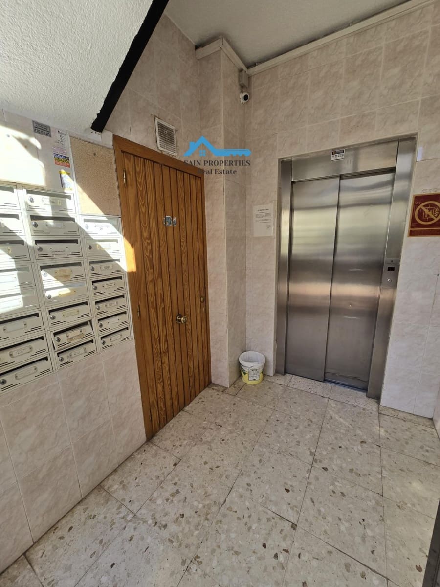 Piso de 1 habitación en Benidorm en venta - 170.000 € (Ref: 9427162)