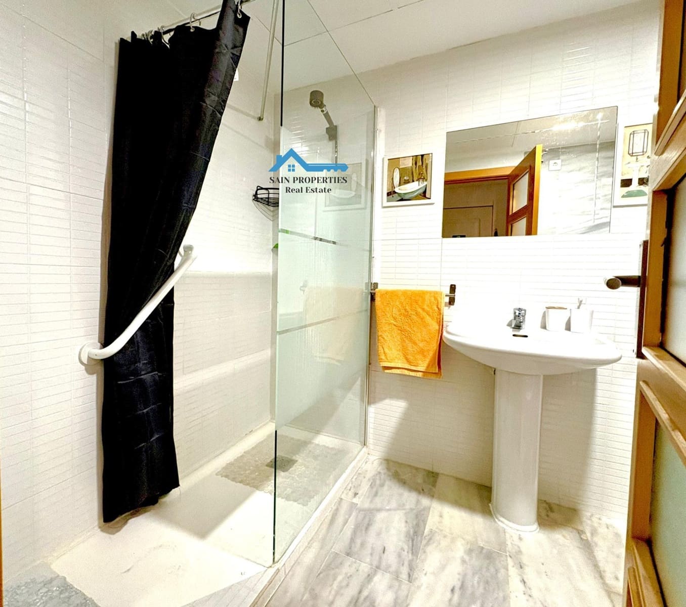 Apartamento de 2 habitaciones en La Villajoyosa / Vila Joiosa en venta con piscina garaje - 420.000 € (Ref: 9431054)