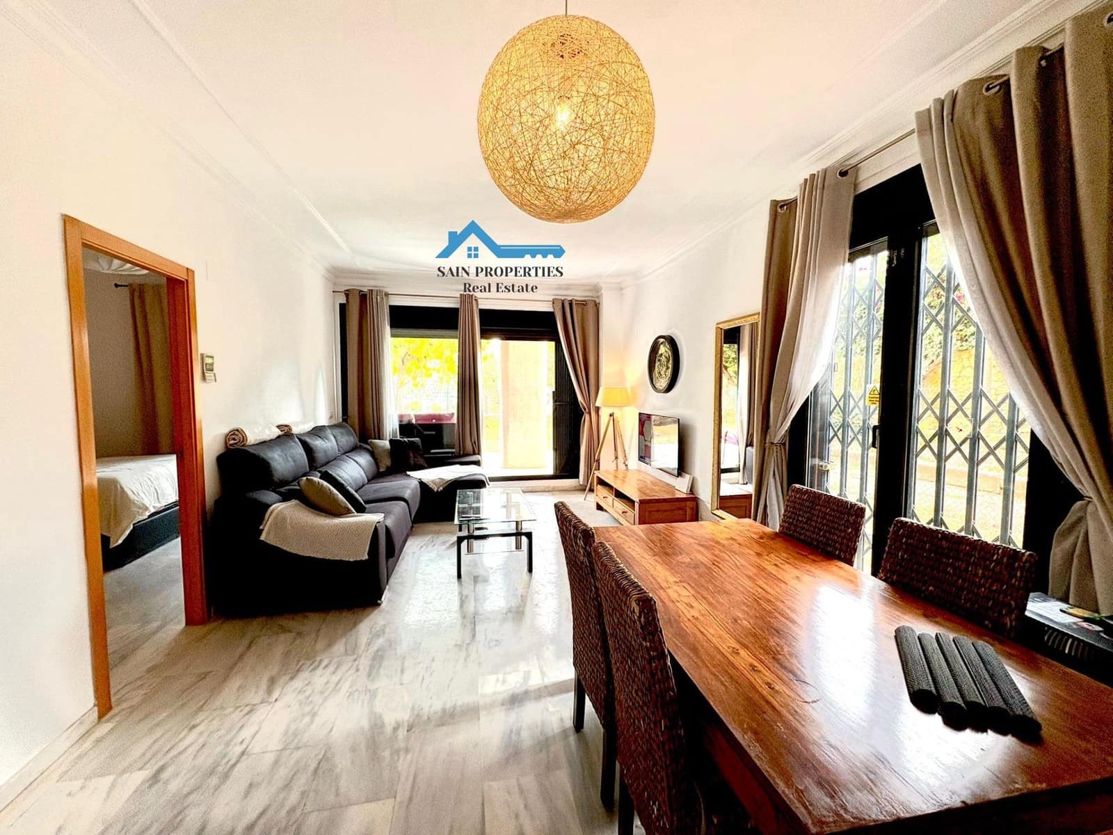 Apartamento de 2 habitaciones en La Villajoyosa / Vila Joiosa en venta con piscina garaje - 420.000 € (Ref: 9431054)