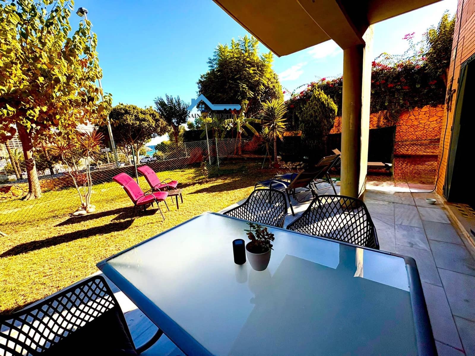 Apartamento de 2 habitaciones en La Villajoyosa / Vila Joiosa en venta con piscina garaje - 420.000 € (Ref: 9431054)