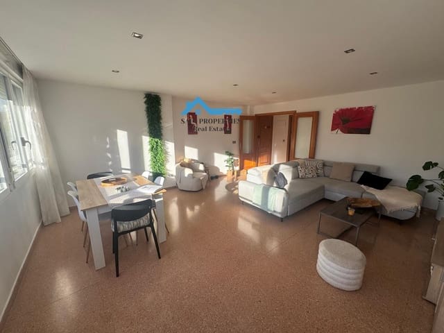 2 bedroom Flat for sale in Benidorm with pool - € 239,000 (Ref: 9440083)