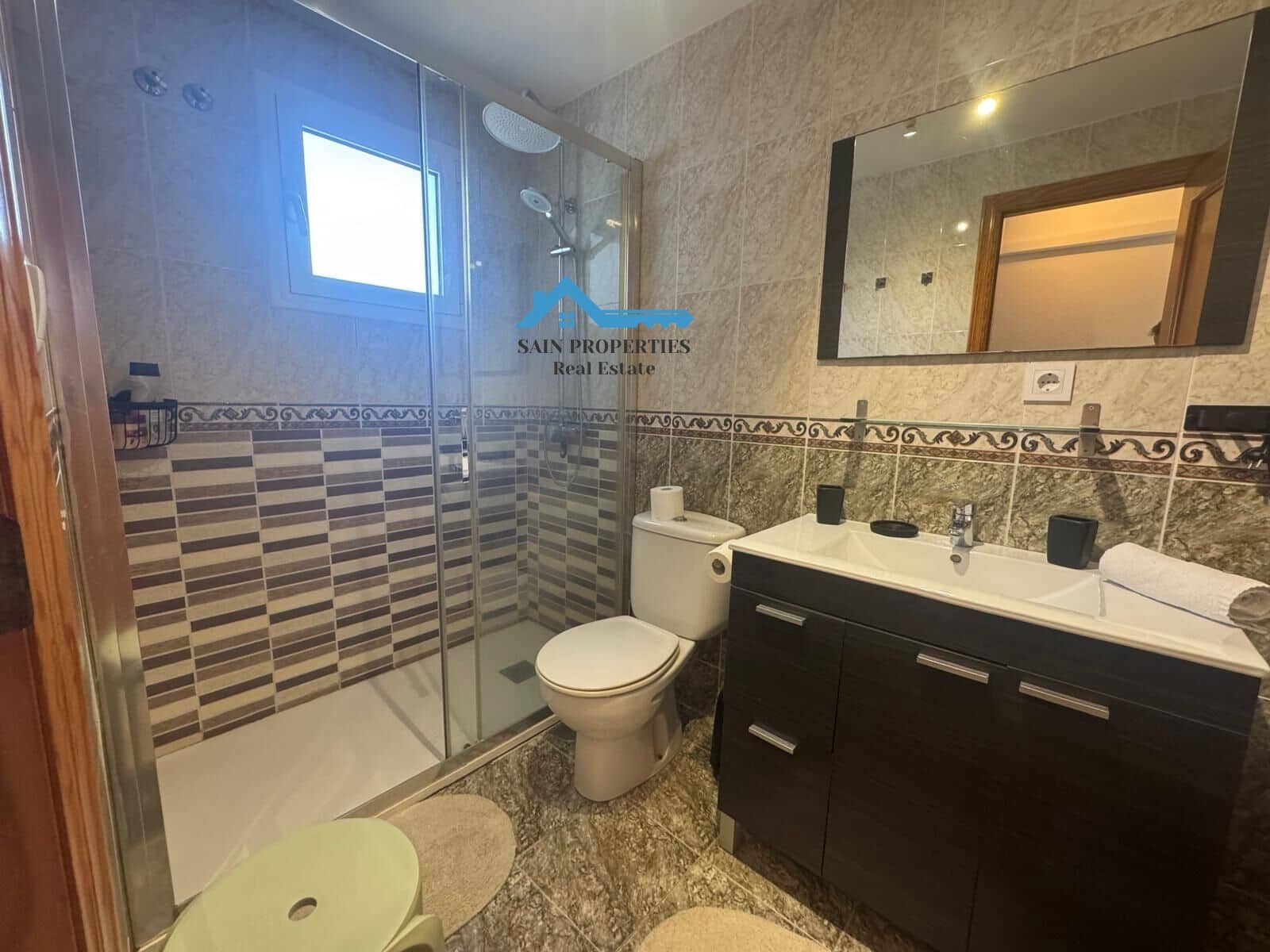 2 bedroom Flat for sale in Benidorm with pool - € 239,000 (Ref: 9440083)