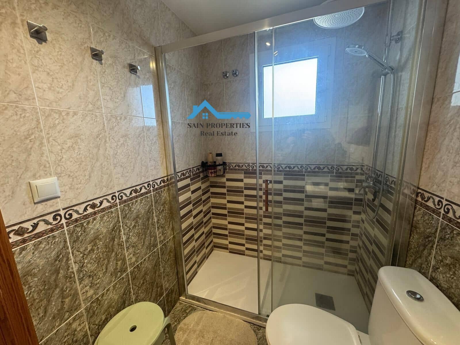 2 bedroom Flat for sale in Benidorm with pool - € 239,000 (Ref: 9440083)