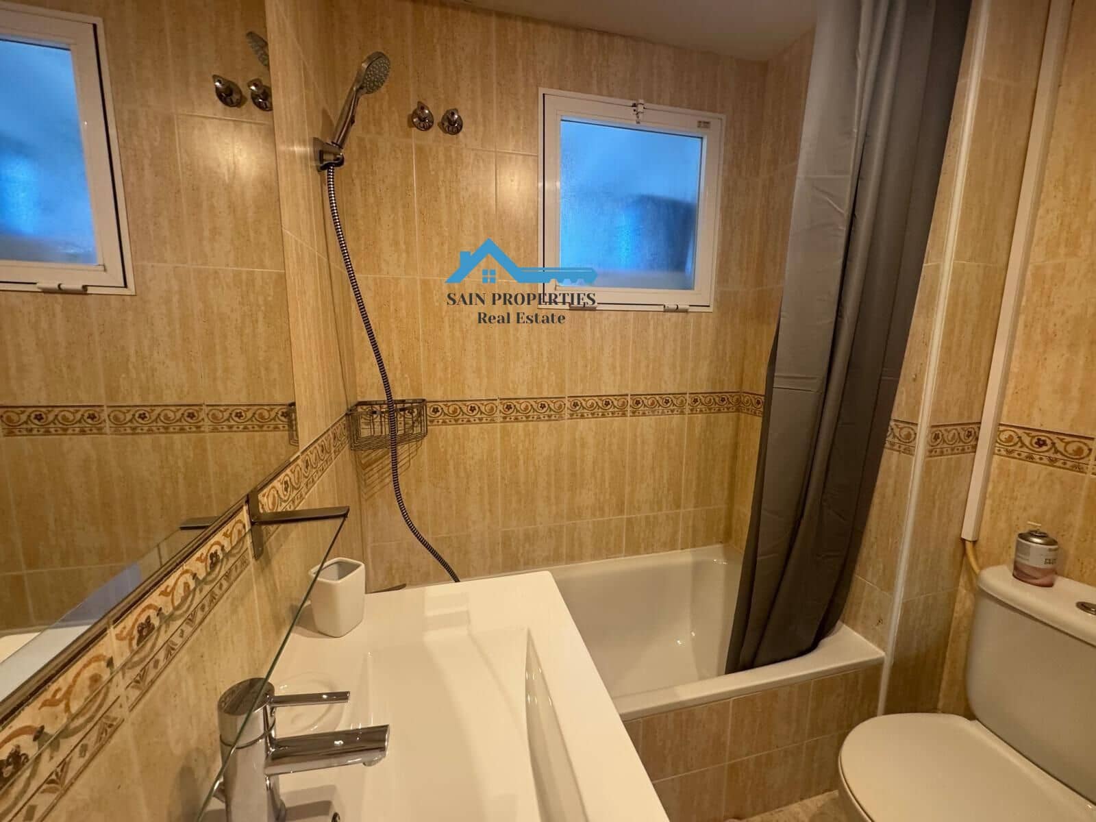 2 bedroom Flat for sale in Benidorm with pool - € 239,000 (Ref: 9440083)