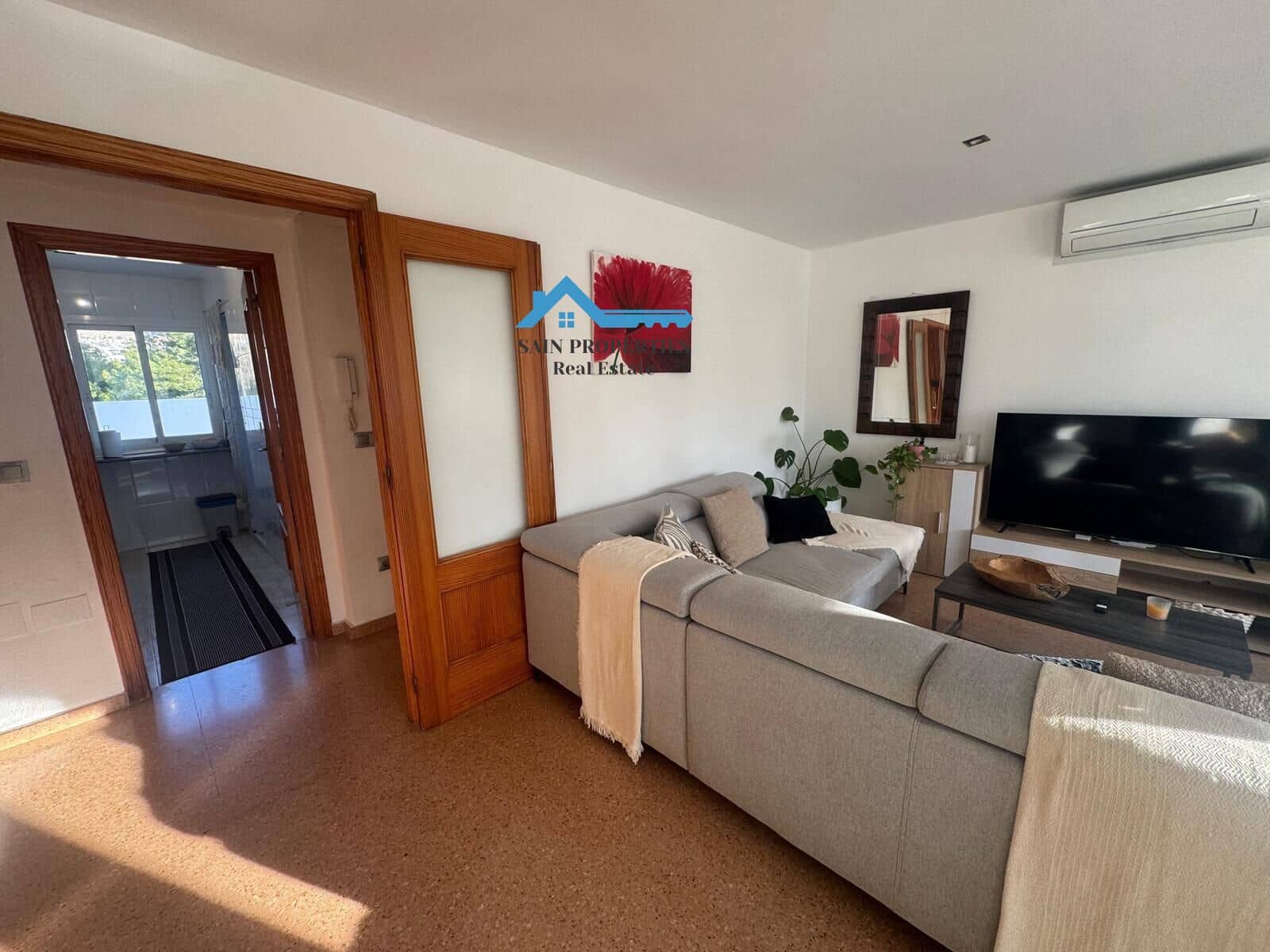 2 bedroom Flat for sale in Benidorm with pool - € 239,000 (Ref: 9440083)