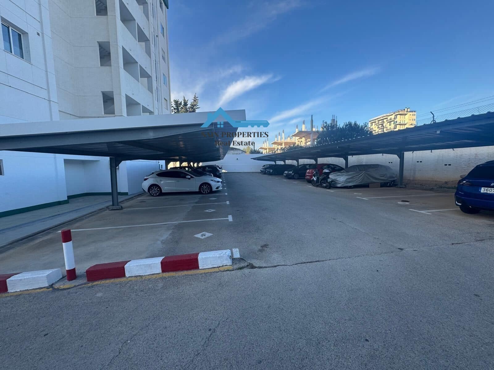 2 bedroom Flat for sale in Benidorm with pool - € 239,000 (Ref: 9440083)