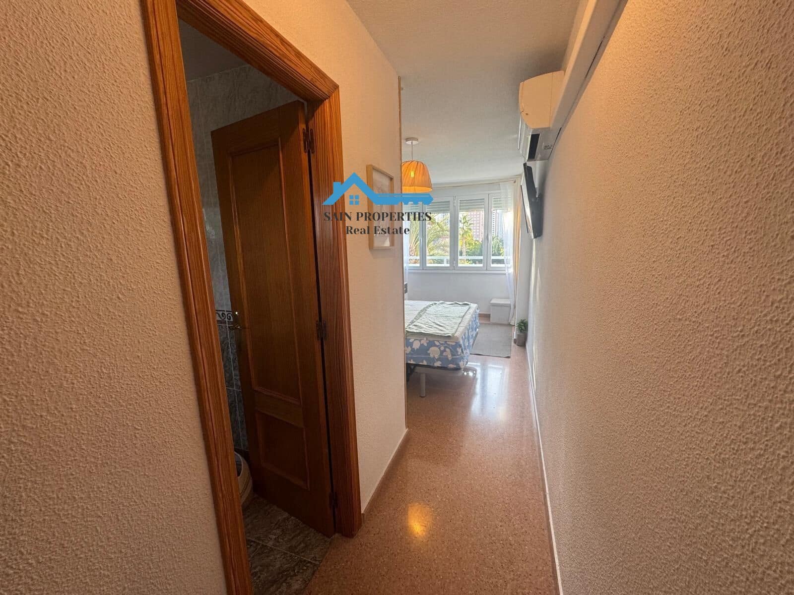 2 bedroom Flat for sale in Benidorm with pool - € 239,000 (Ref: 9440083)