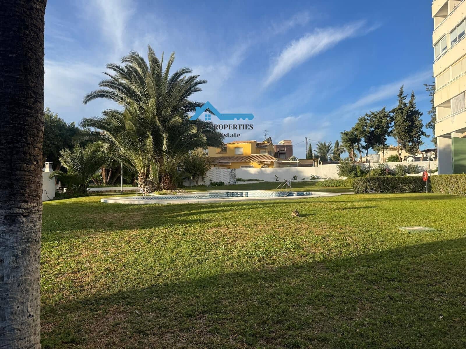 2 bedroom Flat for sale in Benidorm with pool - € 239,000 (Ref: 9440083)