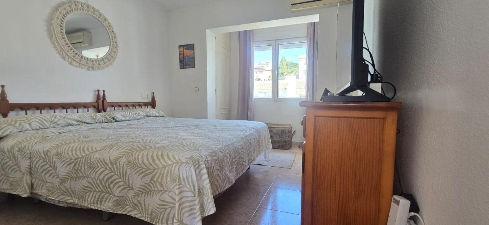 5 quarto Bungalow para venda em La Nucia com piscina - 280 000 € (Ref: 9440089)