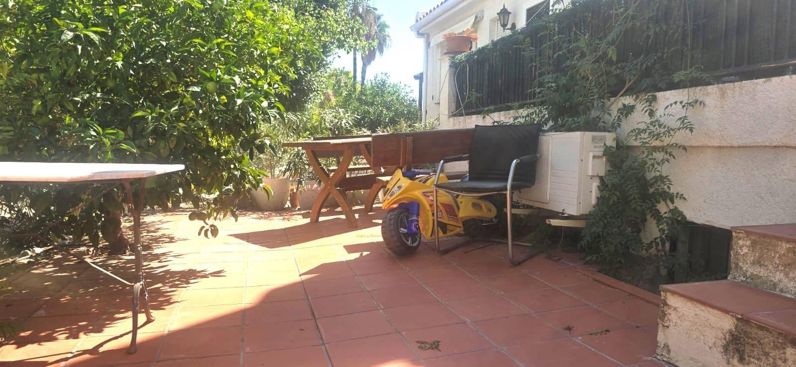 5 quarto Bungalow para venda em La Nucia com piscina - 280 000 € (Ref: 9440089)