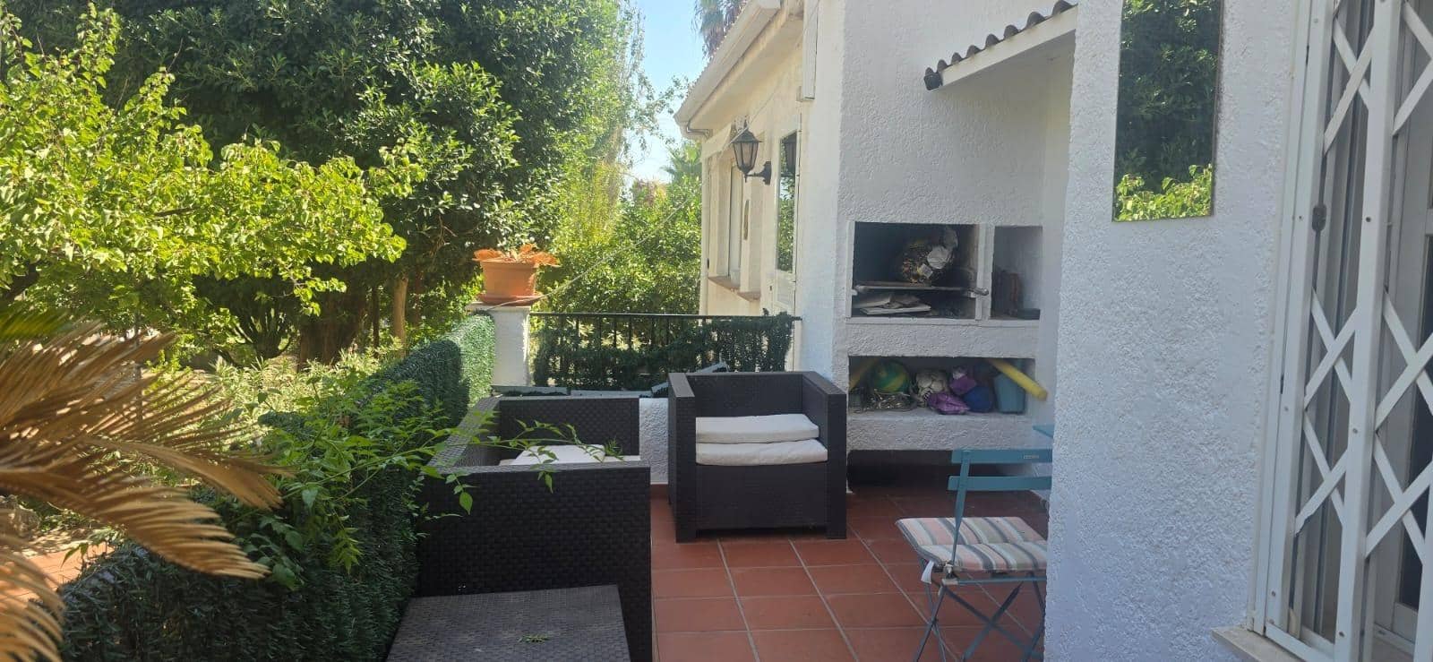 5 quarto Bungalow para venda em La Nucia com piscina - 280 000 € (Ref: 9440089)