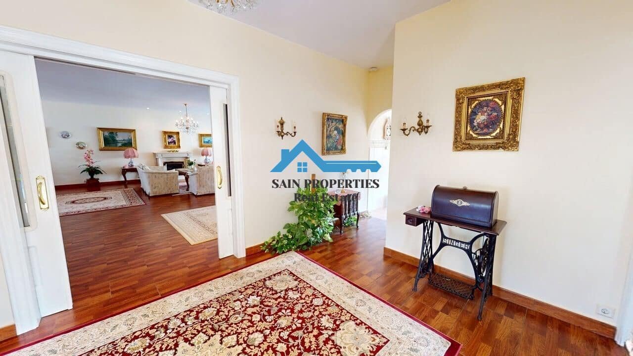 Chalet de 4 habitaciones en Alfaz del Pi / L'Alfàs del Pi en venta con piscina garaje - 850.000 € (Ref: 9446300)