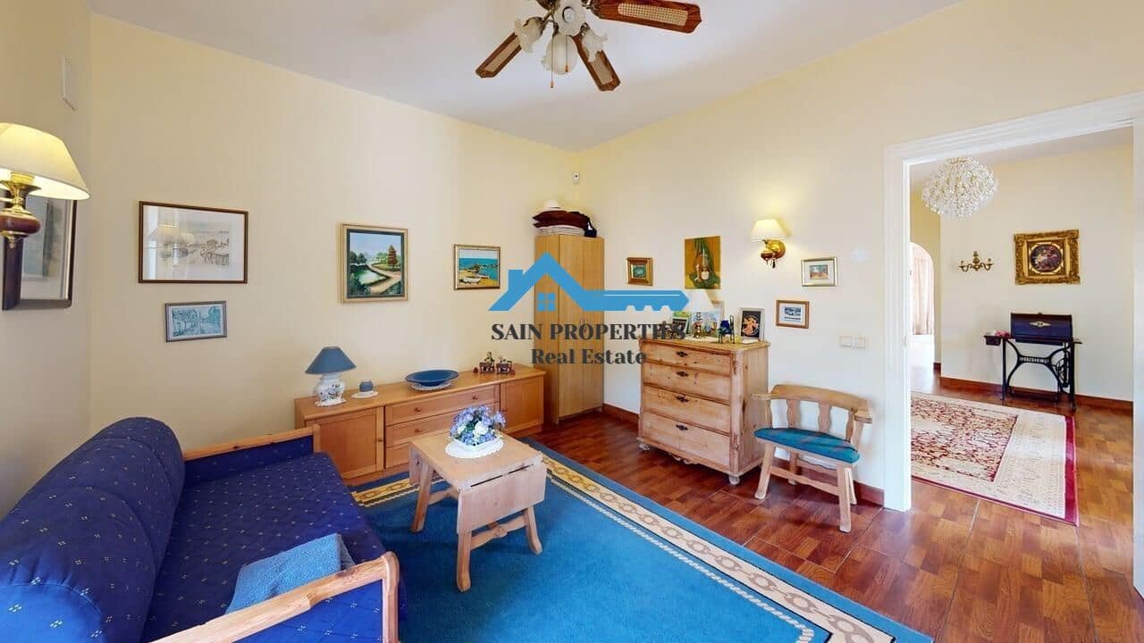 Chalet de 4 habitaciones en Alfaz del Pi / L'Alfàs del Pi en venta con piscina garaje - 850.000 € (Ref: 9446300)