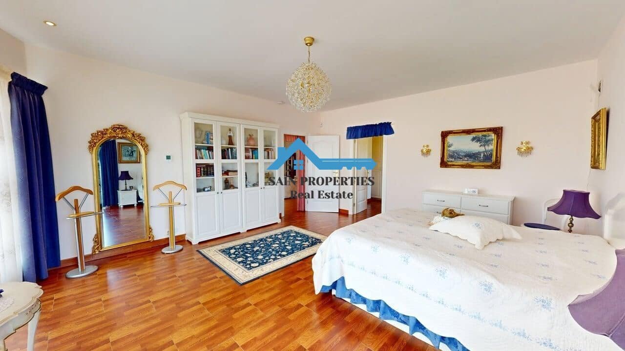 Chalet de 4 habitaciones en Alfaz del Pi / L'Alfàs del Pi en venta con piscina garaje - 850.000 € (Ref: 9446300)