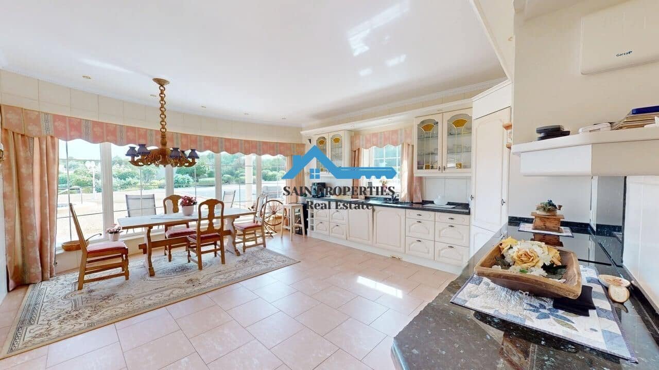 Chalet de 4 habitaciones en Alfaz del Pi / L'Alfàs del Pi en venta con piscina garaje - 850.000 € (Ref: 9446300)