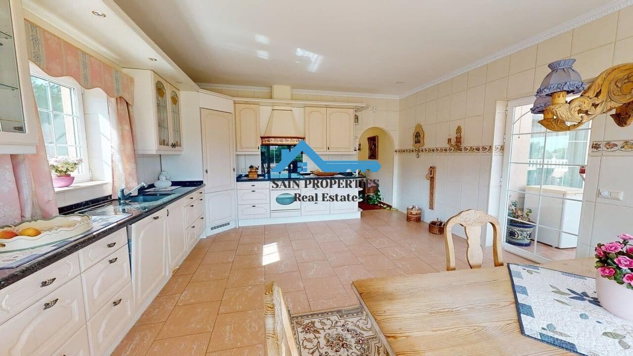 Chalet de 4 habitaciones en Alfaz del Pi / L'Alfàs del Pi en venta con piscina garaje - 850.000 € (Ref: 9446300)