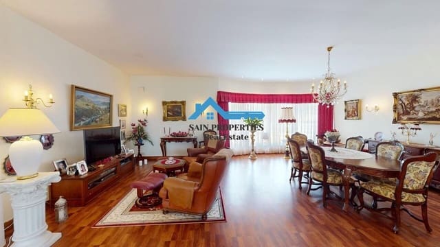 Chalet de 4 habitaciones en Alfaz del Pi / L'Alfàs del Pi en venta con piscina garaje - 850.000 € (Ref: 9446300)