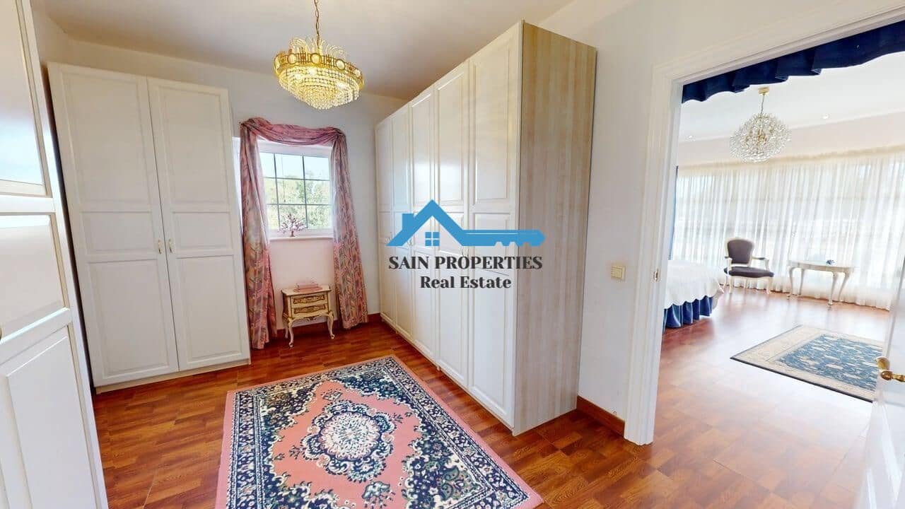 Chalet de 4 habitaciones en Alfaz del Pi / L'Alfàs del Pi en venta con piscina garaje - 850.000 € (Ref: 9446300)