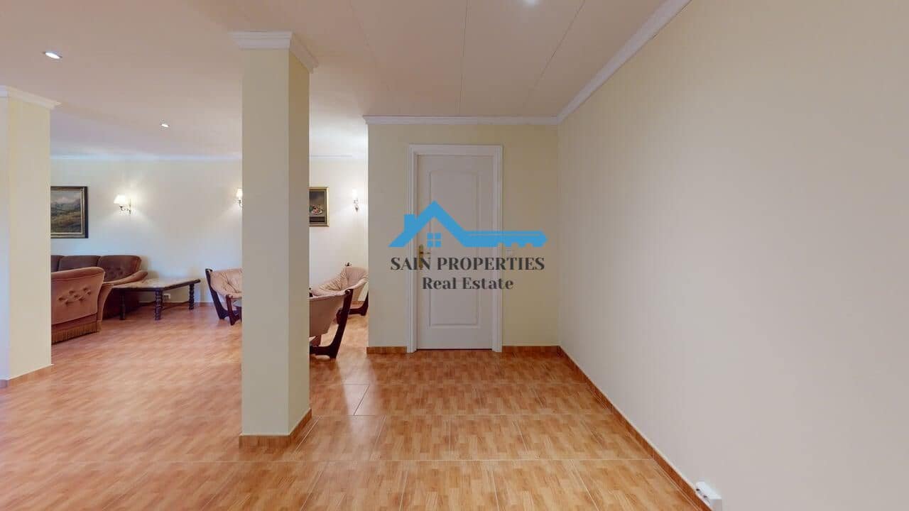 Chalet de 4 habitaciones en Alfaz del Pi / L'Alfàs del Pi en venta con piscina garaje - 850.000 € (Ref: 9446300)