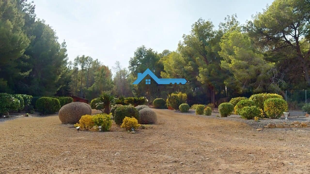 Chalet de 4 habitaciones en Alfaz del Pi / L'Alfàs del Pi en venta con piscina garaje - 850.000 € (Ref: 9446300)