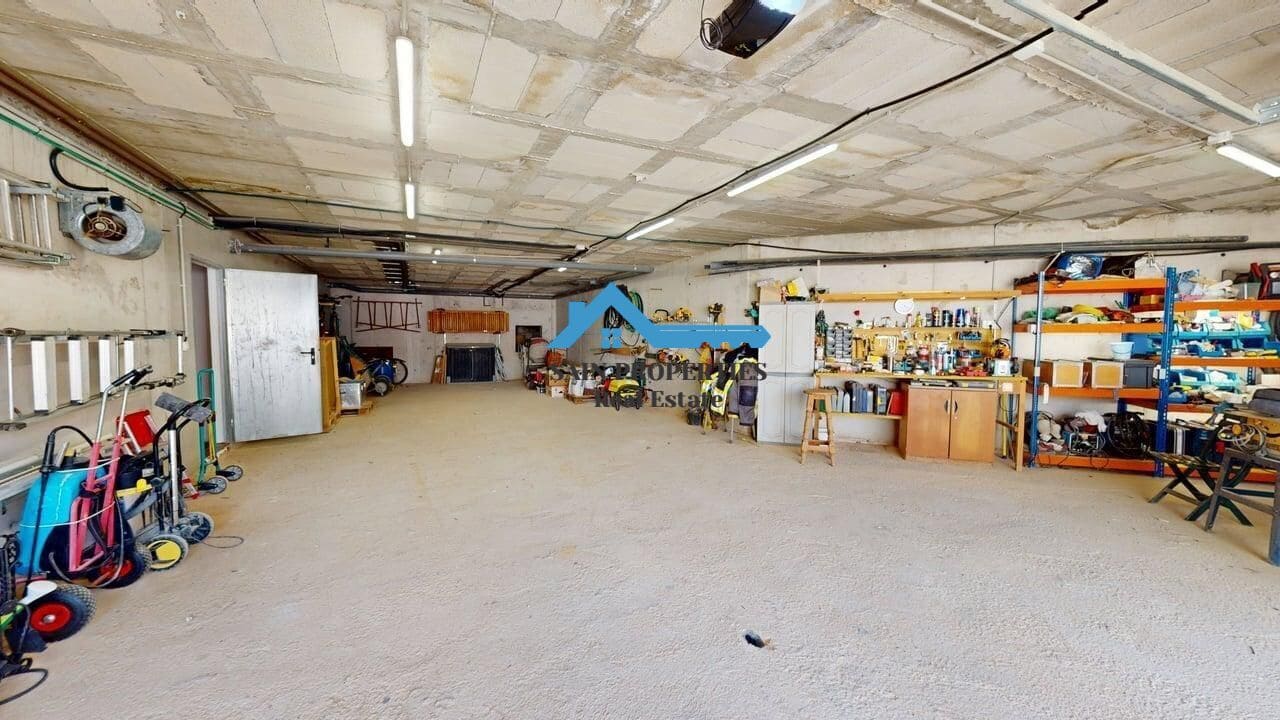 Chalet de 4 habitaciones en Alfaz del Pi / L'Alfàs del Pi en venta con piscina garaje - 850.000 € (Ref: 9446300)