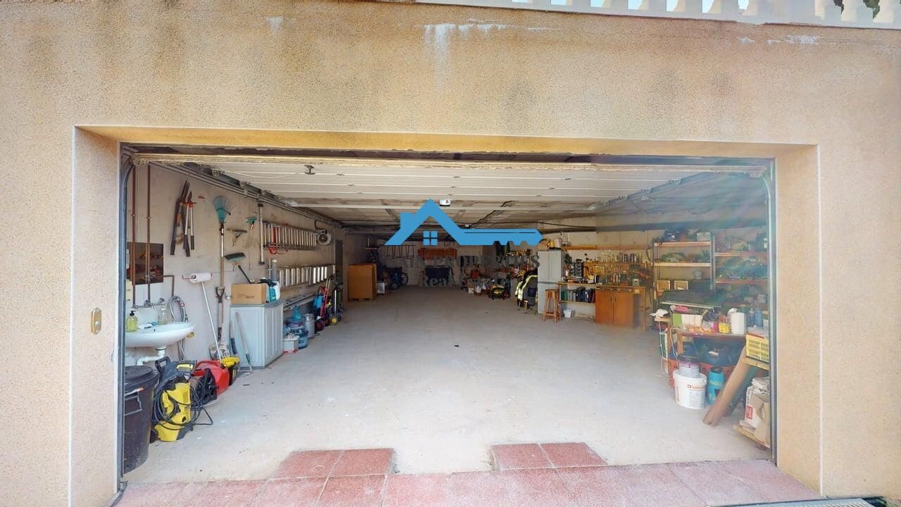 Chalet de 4 habitaciones en Alfaz del Pi / L'Alfàs del Pi en venta con piscina garaje - 850.000 € (Ref: 9446300)