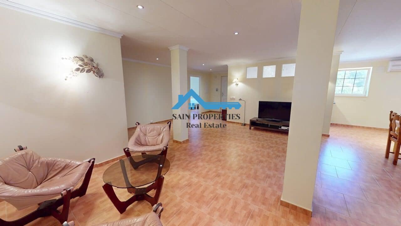 Chalet de 4 habitaciones en Alfaz del Pi / L'Alfàs del Pi en venta con piscina garaje - 850.000 € (Ref: 9446300)