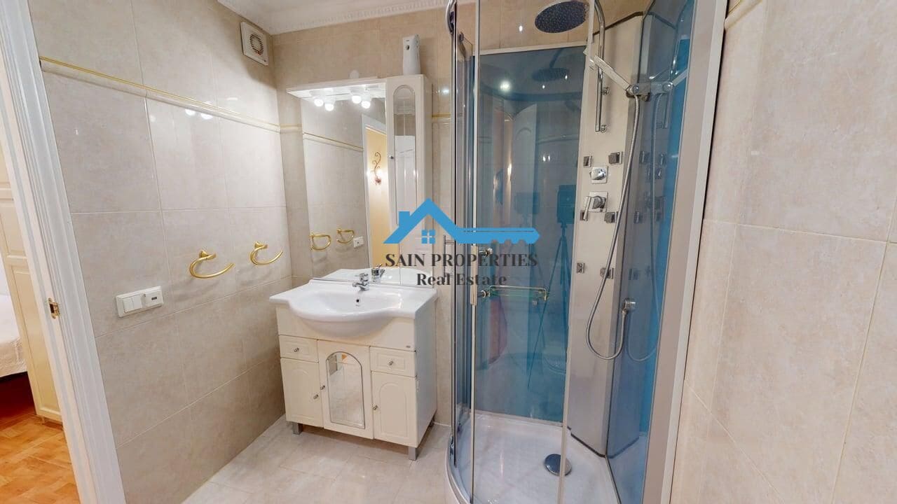 Chalet de 4 habitaciones en Alfaz del Pi / L'Alfàs del Pi en venta con piscina garaje - 850.000 € (Ref: 9446300)