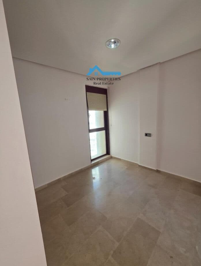 2 quarto Apartamento para venda em Benidorm com piscina - 255 000 € (Ref: 9446302)