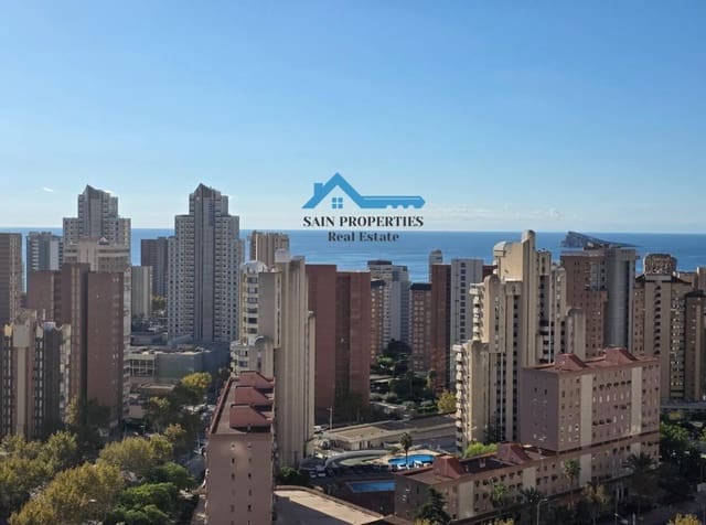 2 quarto Apartamento para venda em Benidorm com piscina - 255 000 € (Ref: 9446302)