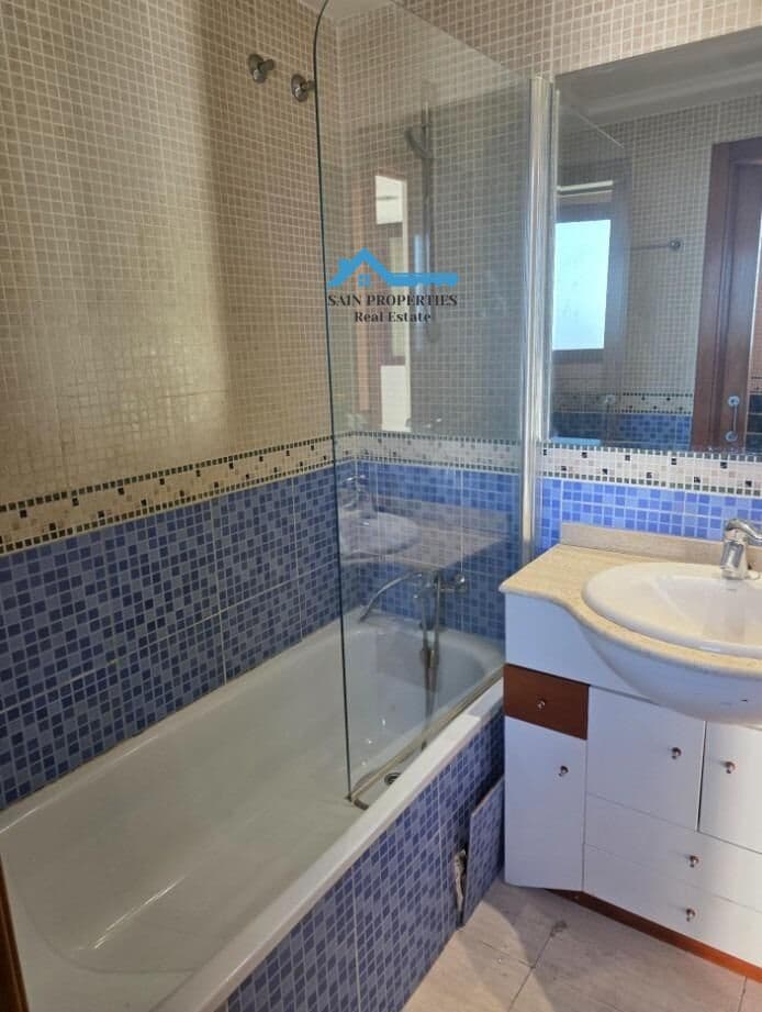 2 quarto Apartamento para venda em Benidorm com piscina - 255 000 € (Ref: 9446302)