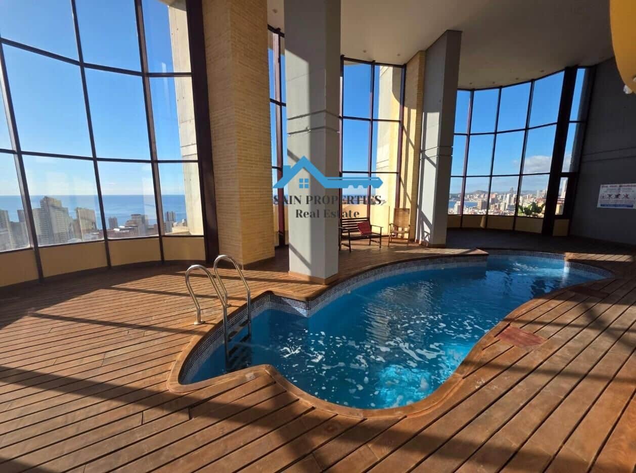 2 quarto Apartamento para venda em Benidorm com piscina - 255 000 € (Ref: 9446302)