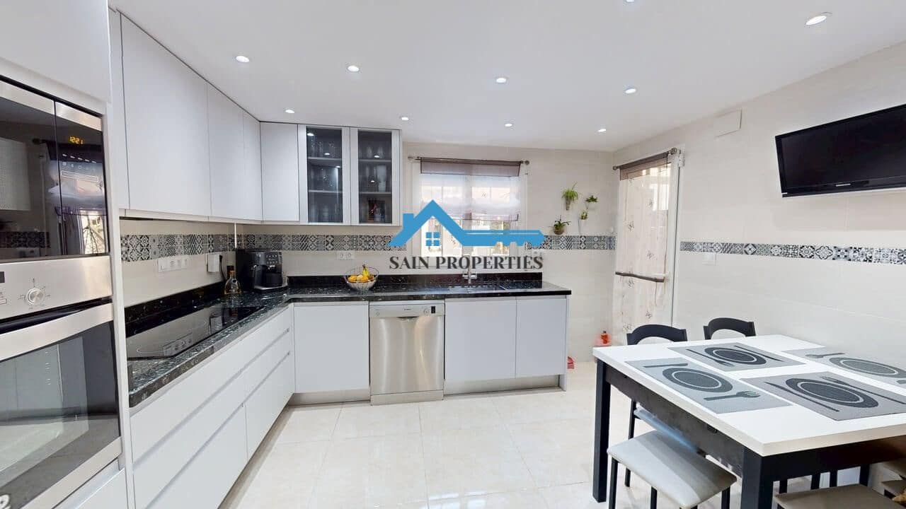 4 sovrum Semi-fristående Villa till salu i La Nucia med pool garage - 378 500 € (Ref: 9446303)