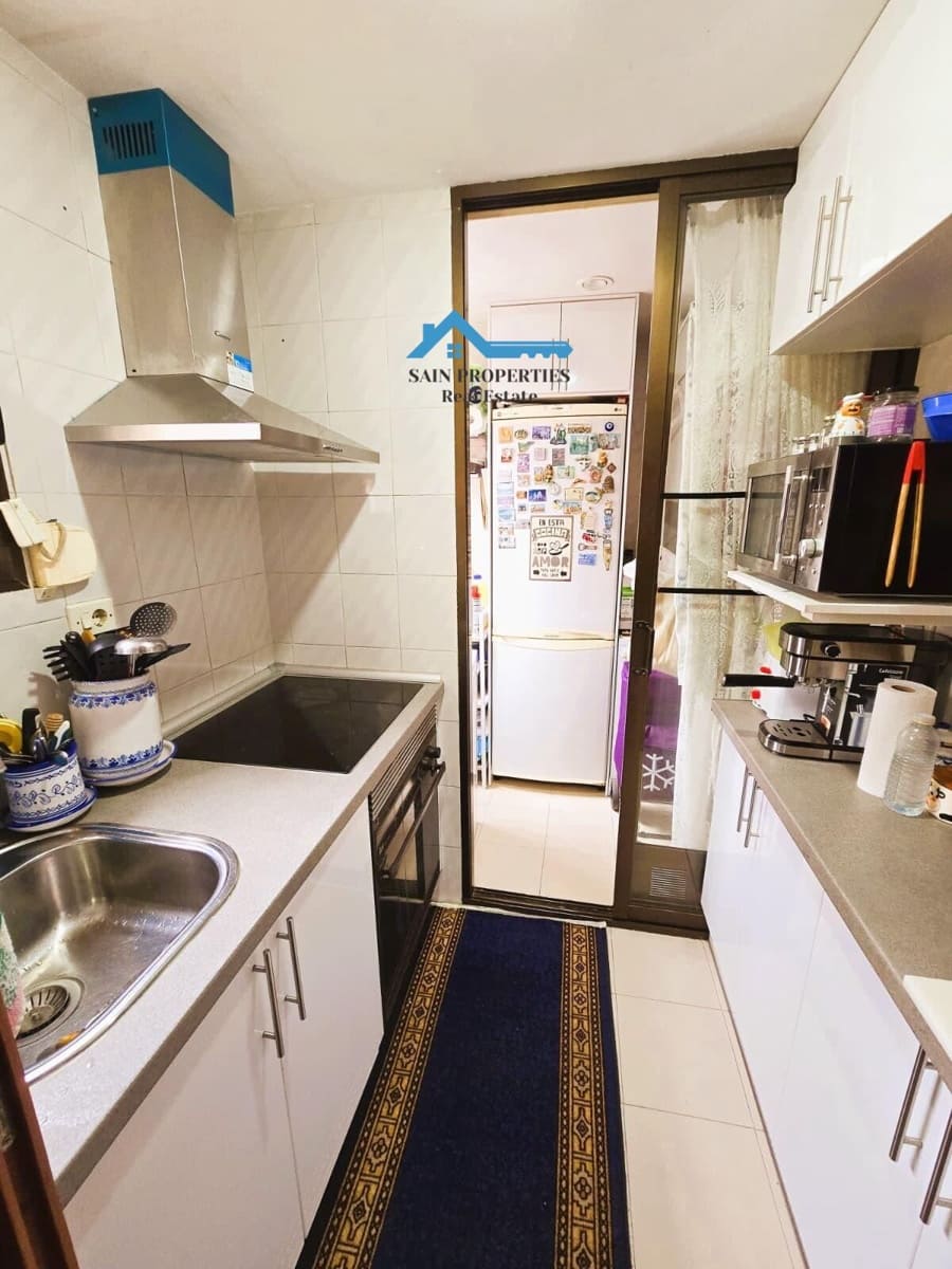 2 sovrum Lägenhet till salu i Benidorm med pool - 238 700 € (Ref: 9452095)