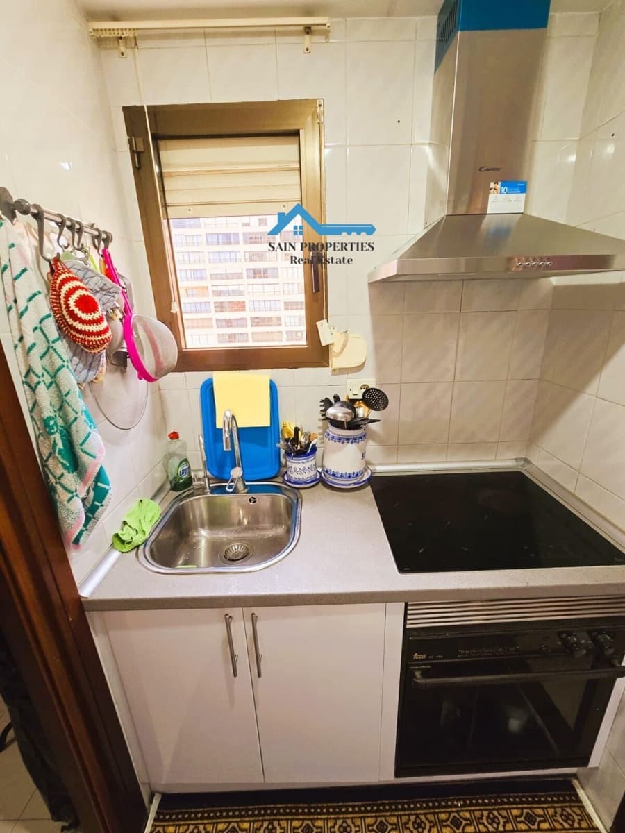 2 sovrum Lägenhet till salu i Benidorm med pool - 238 700 € (Ref: 9452095)