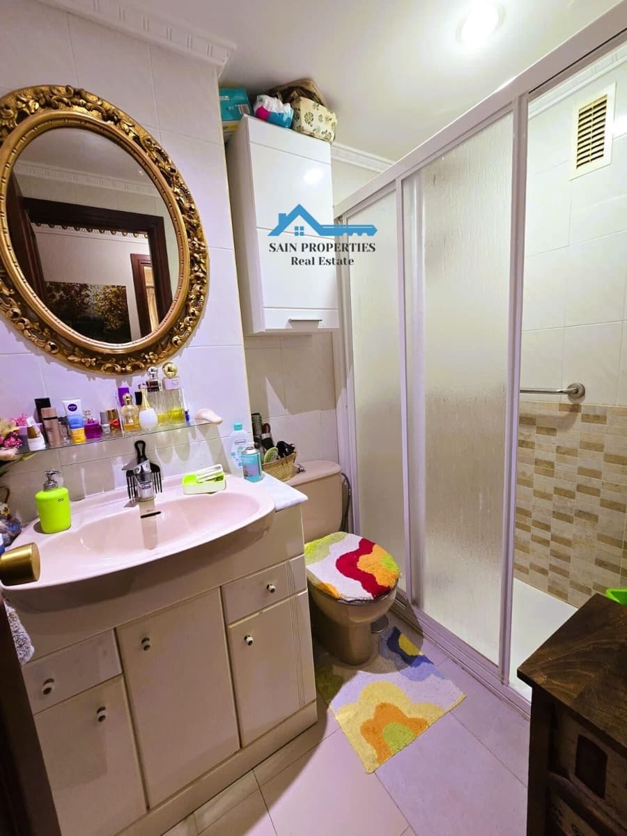 2 sovrum Lägenhet till salu i Benidorm med pool - 238 700 € (Ref: 9452095)