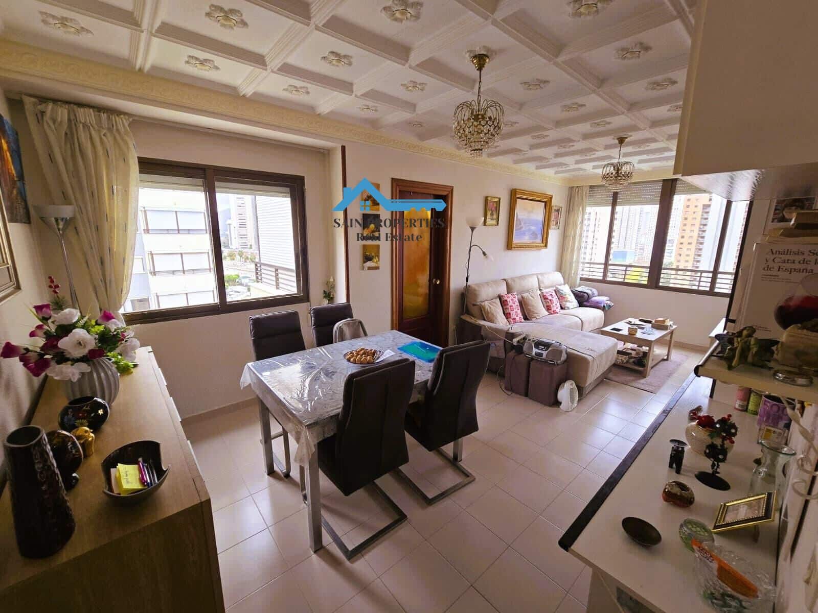 2 sovrum Lägenhet till salu i Benidorm med pool - 238 700 € (Ref: 9452095)