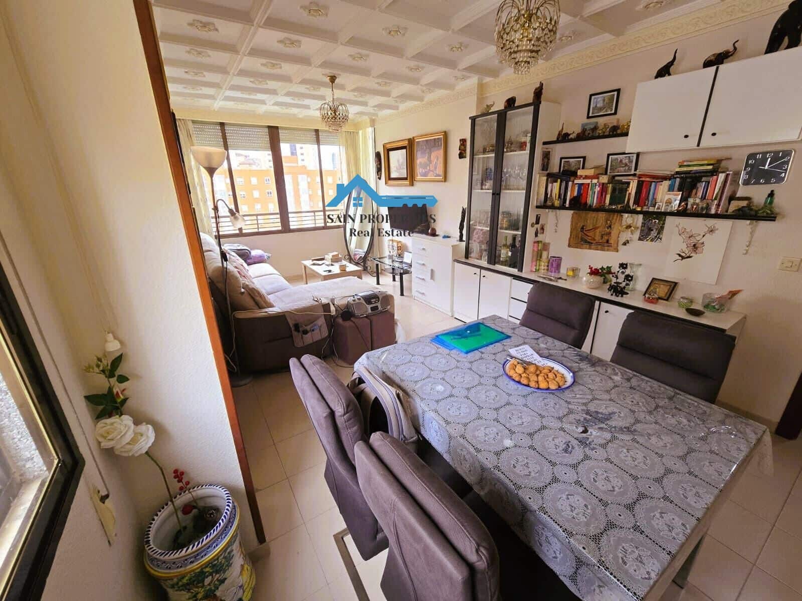 2 sovrum Lägenhet till salu i Benidorm med pool - 238 700 € (Ref: 9452095)