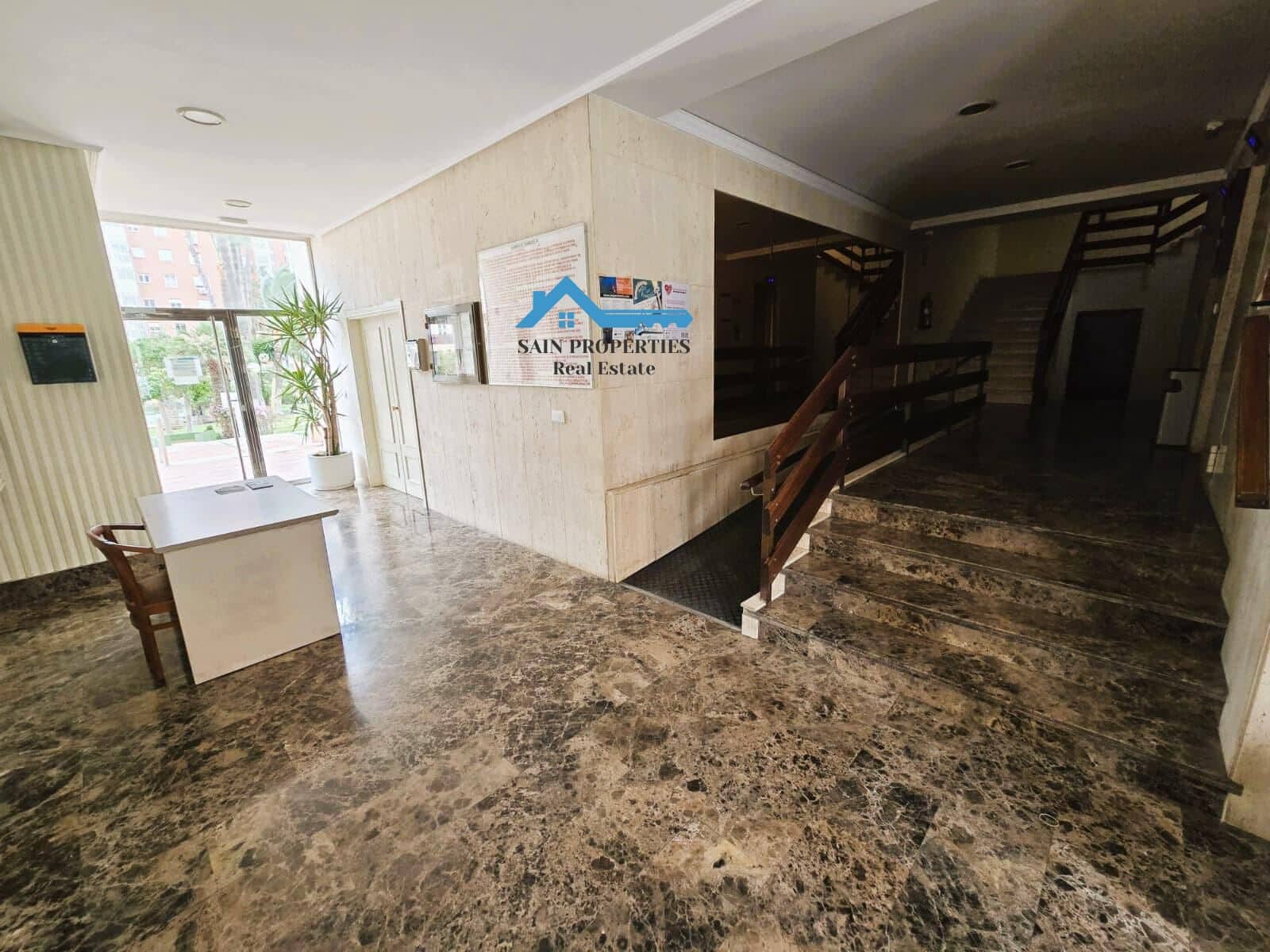 2 sovrum Lägenhet till salu i Benidorm med pool - 238 700 € (Ref: 9452095)